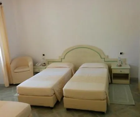 Cavour מלון אולביה