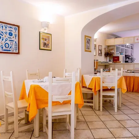 Hotel Cavour 3*