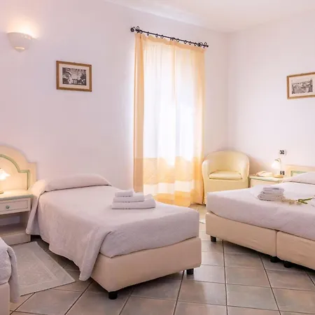 Cavour 3* אולביה