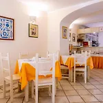 Hotell Cavour 3*