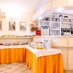Hotell Cavour 3*