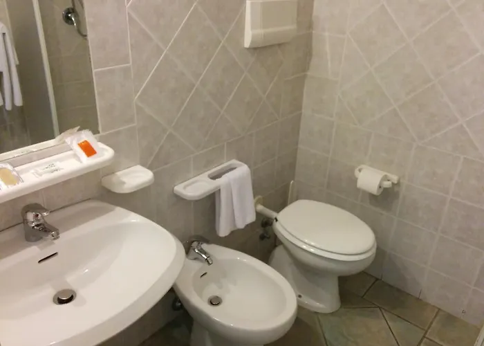 Отель Cavour 3*